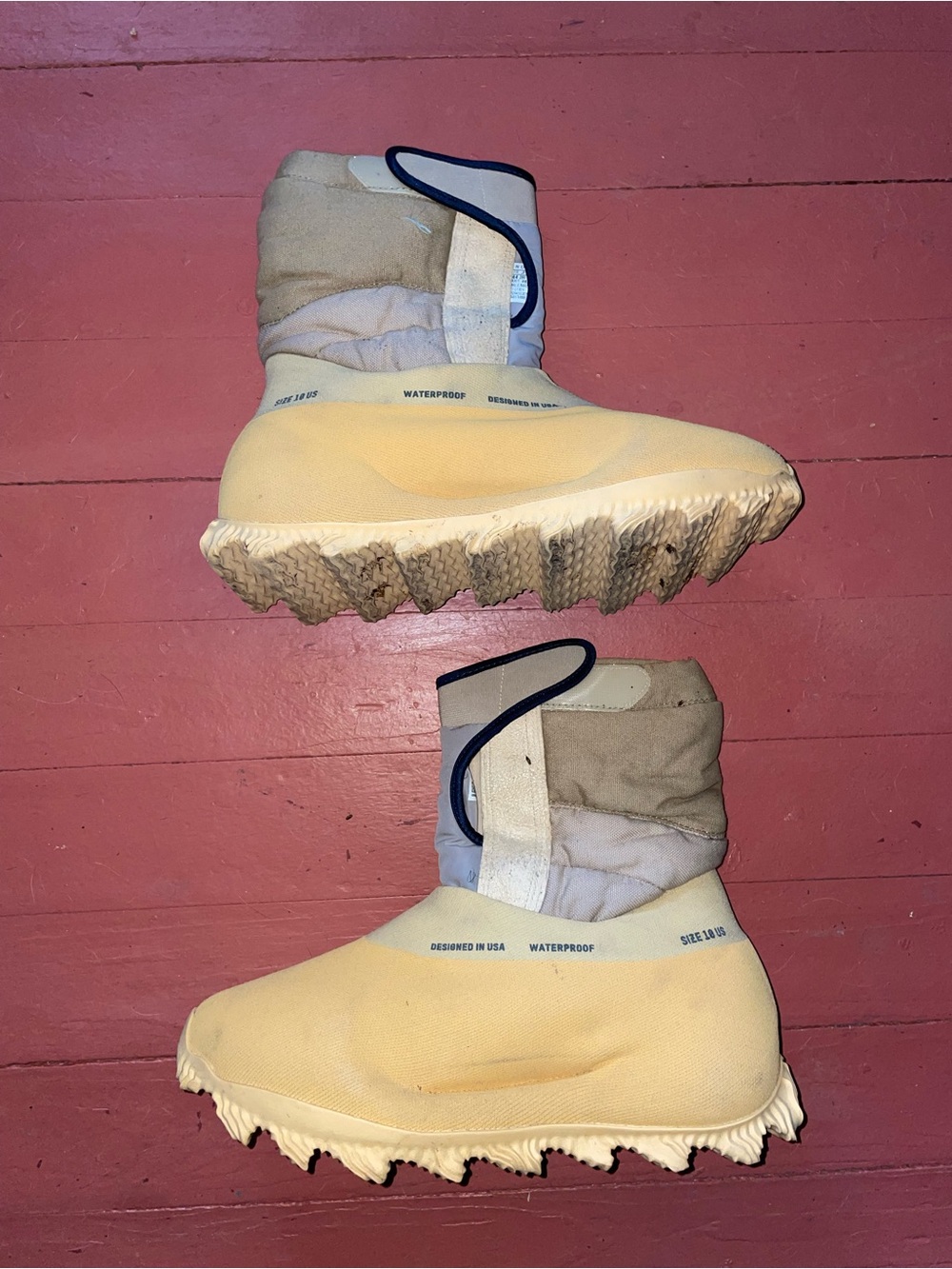 YEEZY Knit Runner boots
Waterproof Winter Boots in Yellow and Tan
